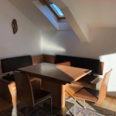 Haus Altenburg *